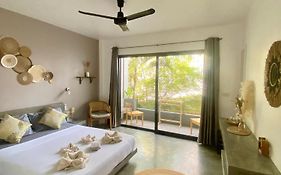 Sairee Sairee Guesthouse